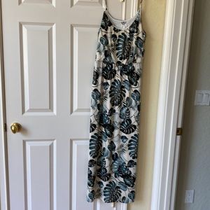 Tropical Maxi with elastic waist and spaghetti straps. Green and cream medium.